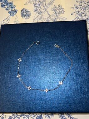 Delicate Silver Flower Chain Bracelet - Sterling Silver 7”